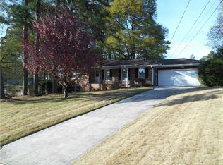 2872 Cartwright Dr, Decatur, GA 30033