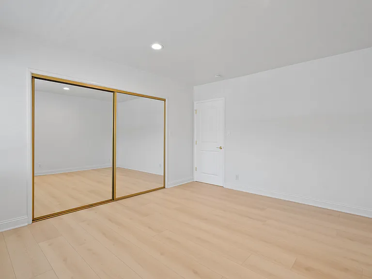 4159 Regal Oak Dr — Photo 21