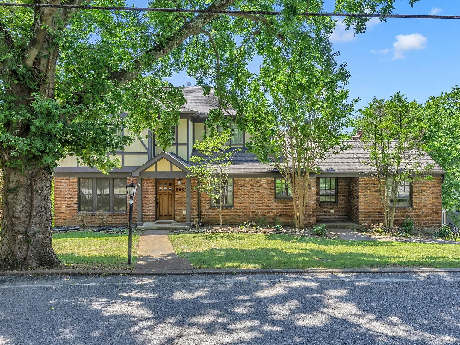 5 bed, 3442 sqft, $4,500 — Photo 4