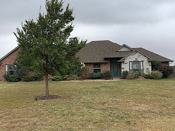 3rd image of 6119 Northridge Ln NE