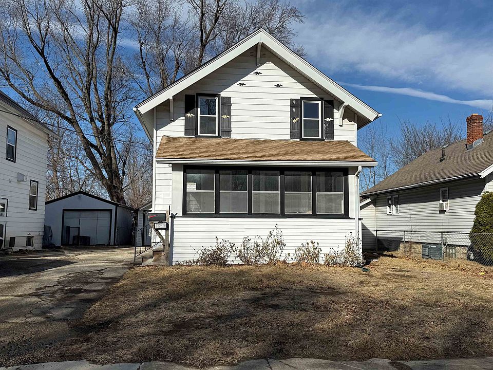 1st image of 1323 Fairview Ave