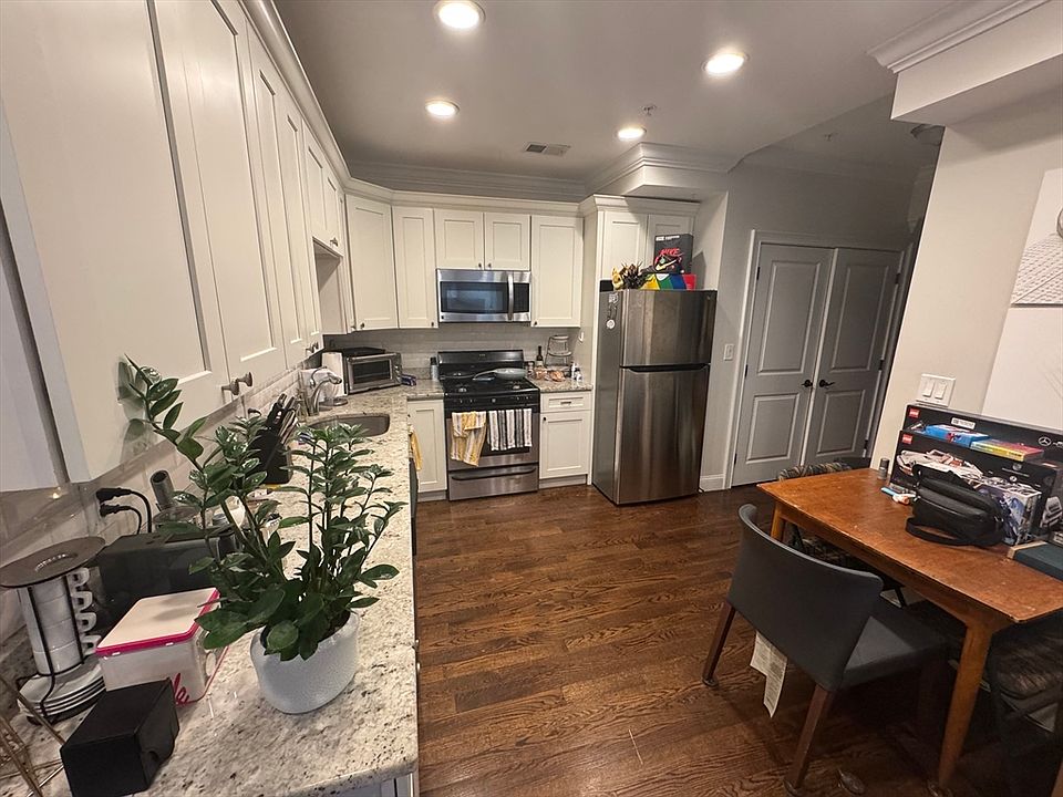 1st image of 244 Paris St #1