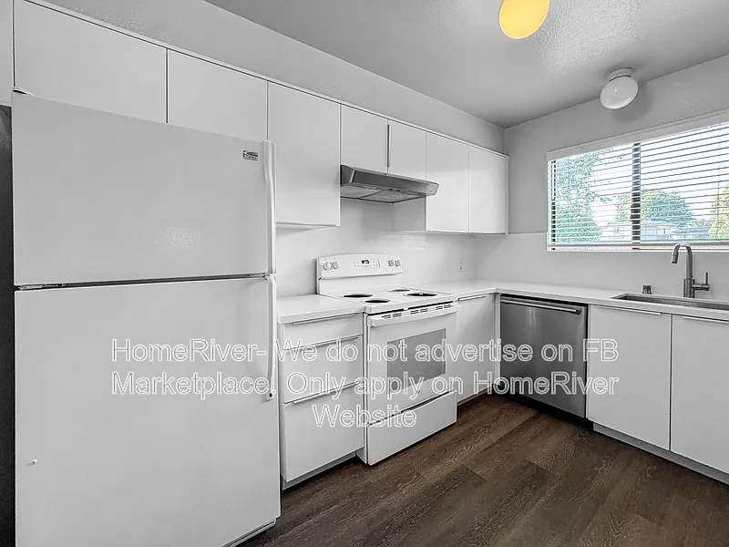 2 bed, 2.0 bath, 1600 sqft, $2,250 — Photo 2