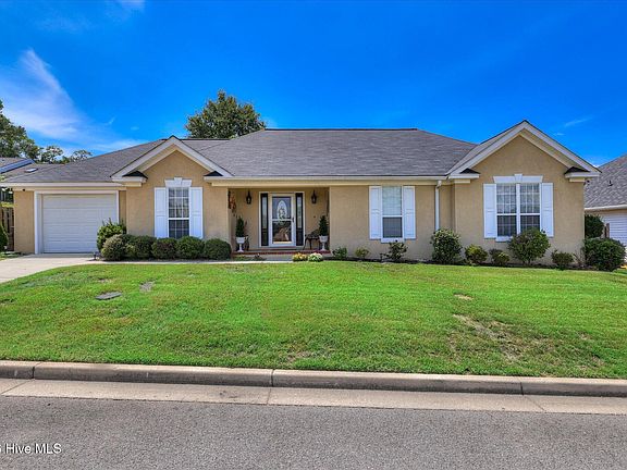 4th image of 37 Hillwood Court