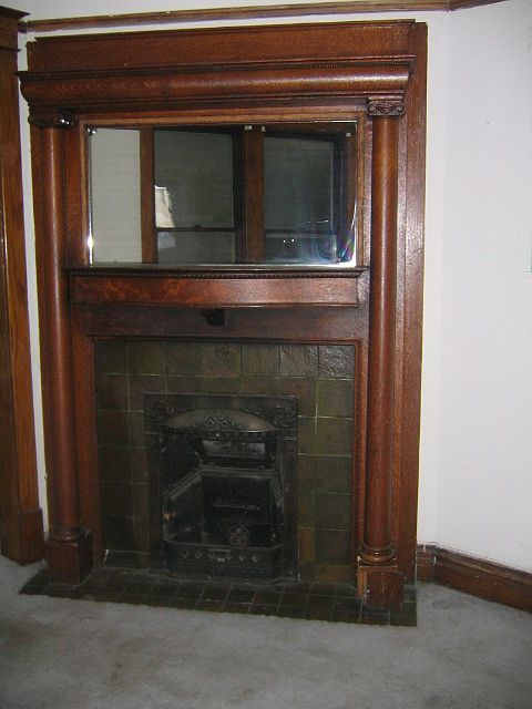 2nd image of 1110 E 4th St