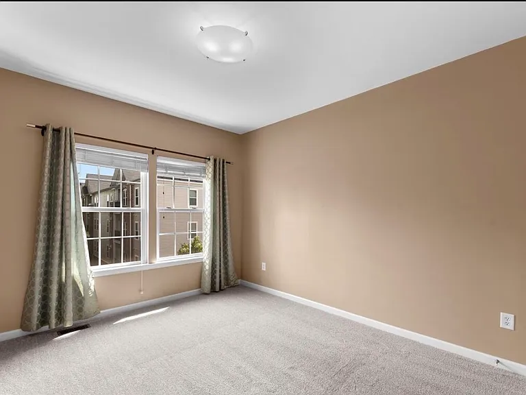 1604 Hardwick Ct — Photo 21