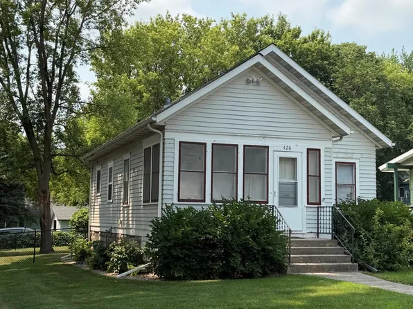420 11th St SW, Willmar, MN 56201