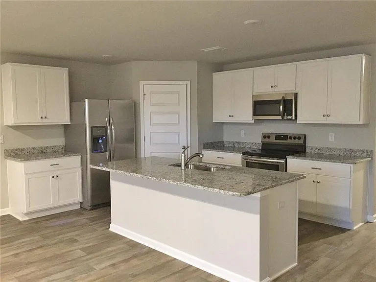 10551 Brodick Loop — Photo 3