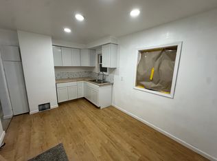 (Undisclosed Address), Flint, MI 48504