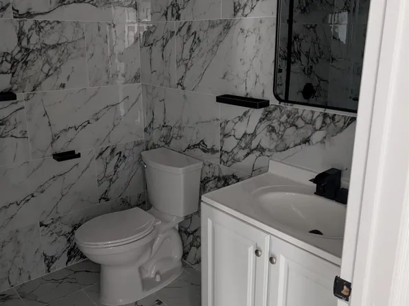 1008 Hidden Village Dr, Perth Amboy, NJ 08861