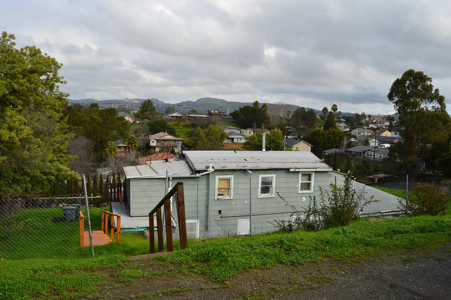 1164 Bush Ave photo 1
