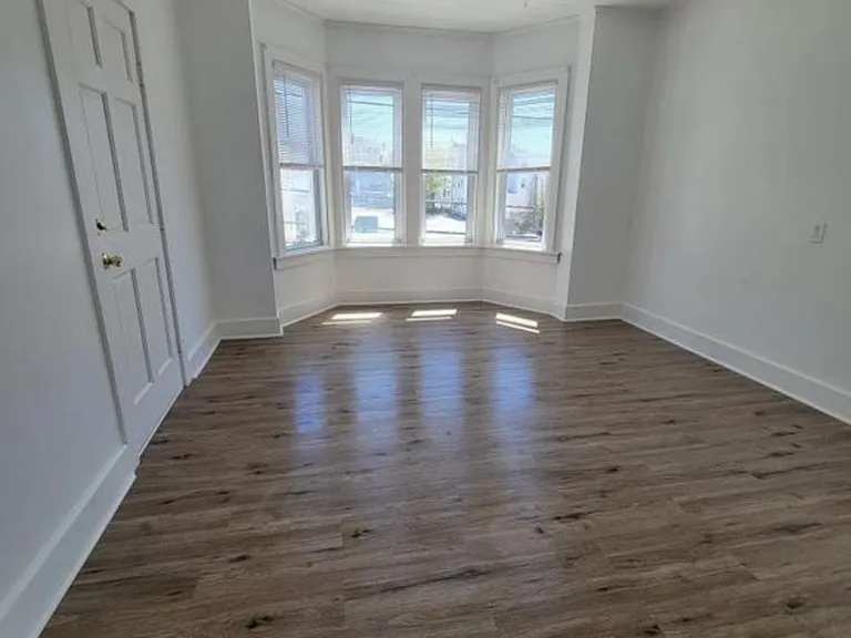 2-121 Choate St #2 — Photo 11