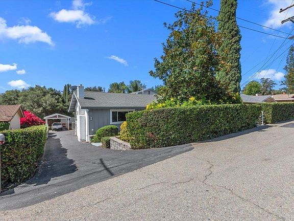 3rd image of 441 Condado Way