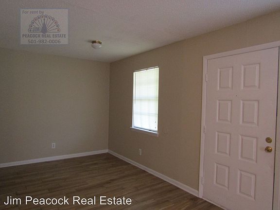 4th image of 611A Marion St