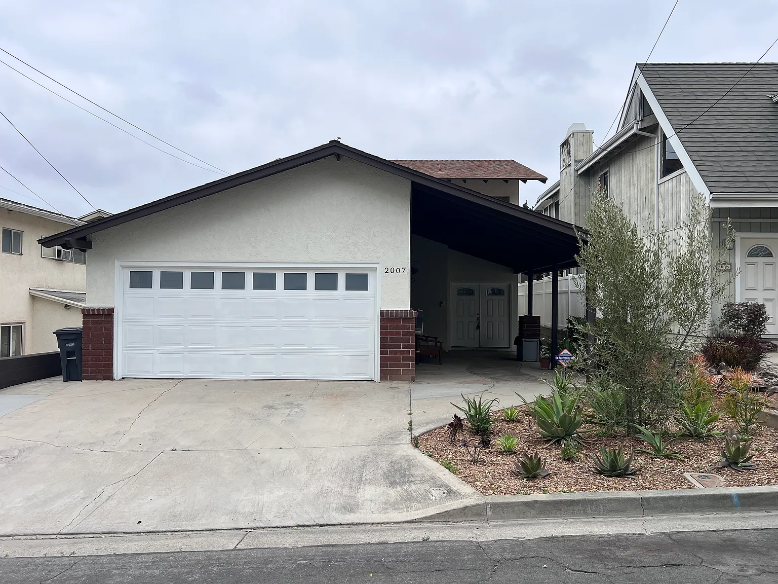 3 bed, 1570 sqft, $3,800 — Photo 2