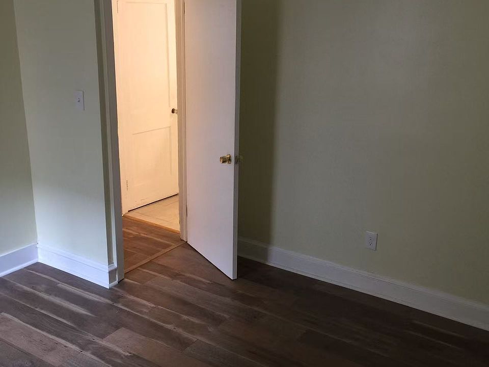 1st image of 45 E Park Pl