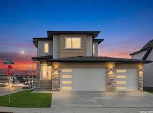 3 W Lakewood Point, Strathmore, AB T1P0G7