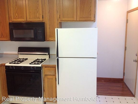 5th image of 1125 Searles St APT 11