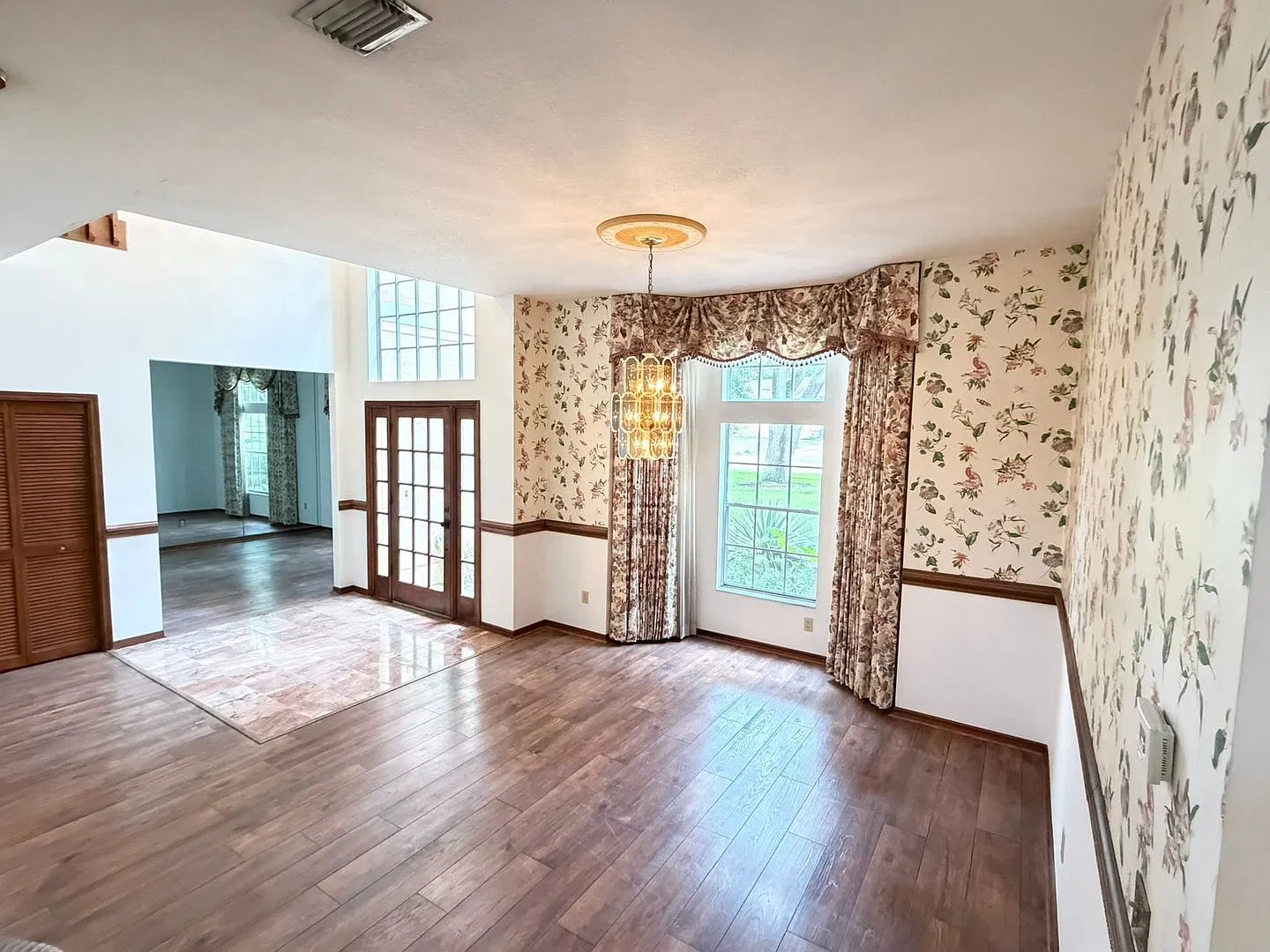 4 bed, 3.0 bath, 3021 sqft, $3,450 — Photo 4