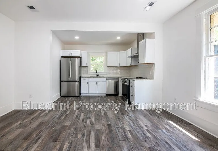 1003 28th Pl S #B — Photo 4