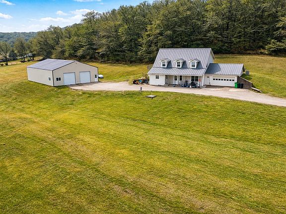 2nd image of 1533 N 700th Rd