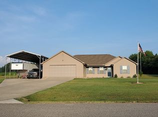 908 Alman Cemetery Rd, Paris, TN 38242