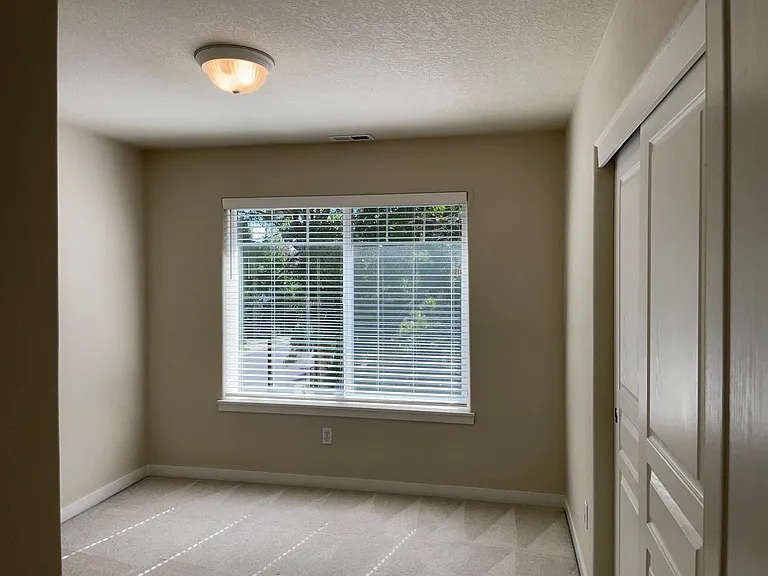 347 NW 207th Ave — Photo 22