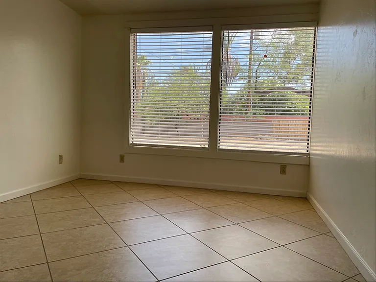 1220 E Waverly St #2 — Photo 4