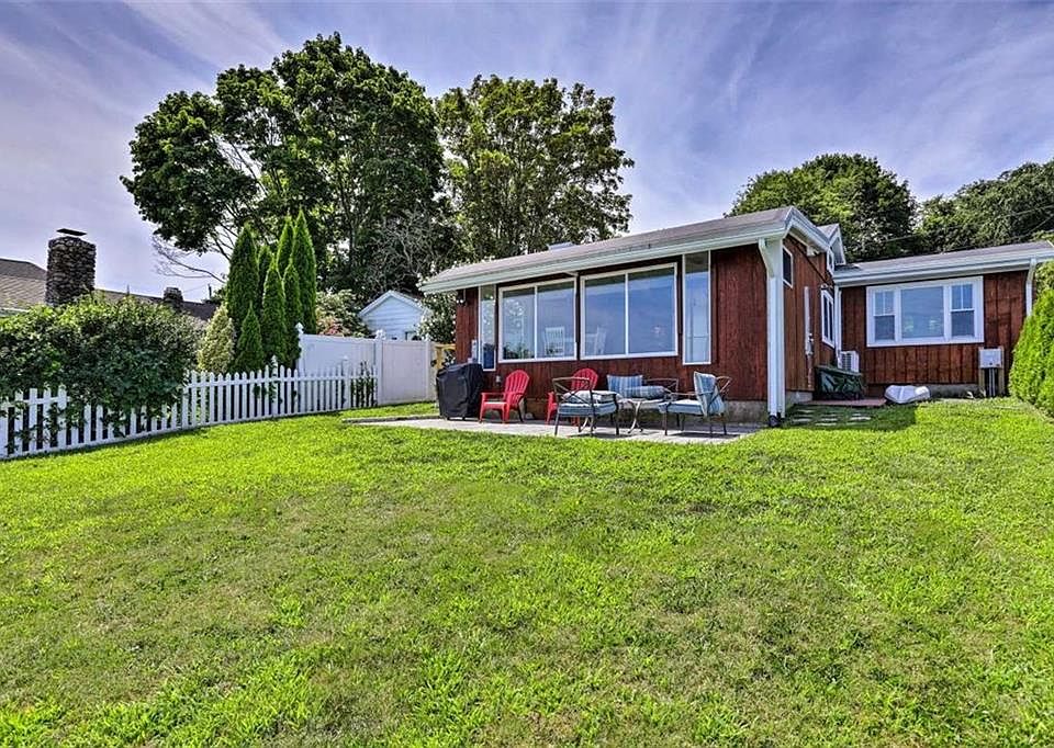 55 Bayside Ave, Portsmouth, RI 02871 Zillow