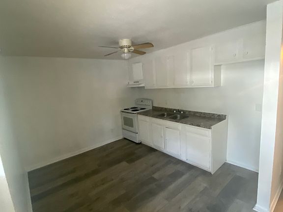 5th image of 2630-2670 W Pensacola St #24