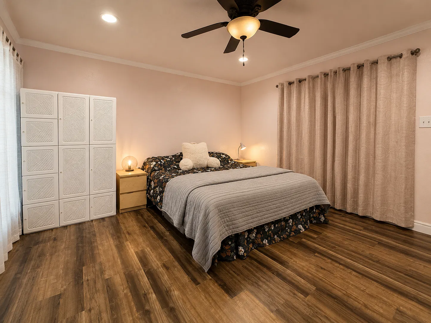 4 bed, 1660 sqft, $1,100 — Photo 1