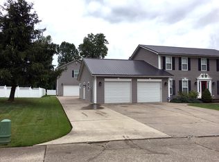 2 Alba Dr, Winfield, WV 25213