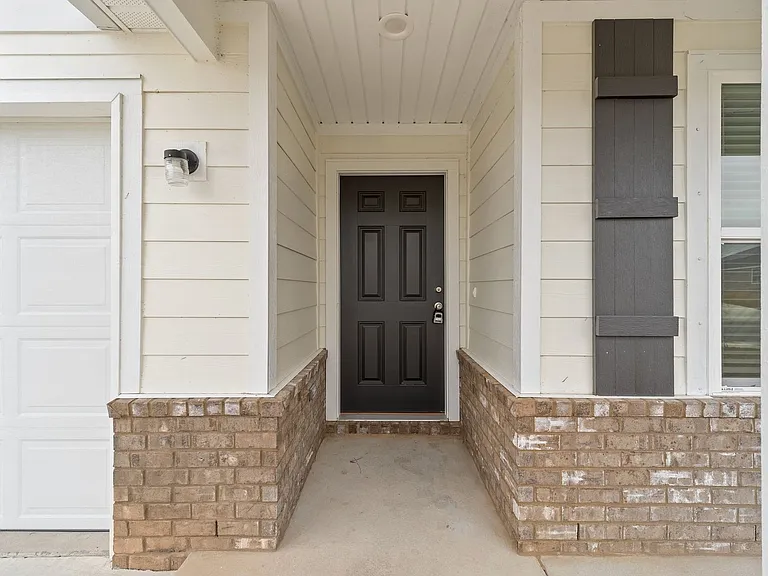 630 Whispering Creek Ave — Photo 5