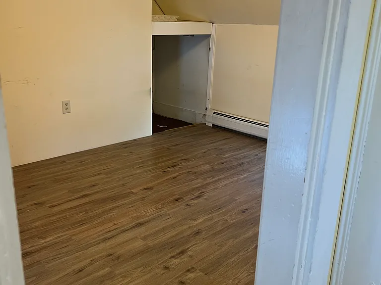 279 Essex St #2 — Photo 5