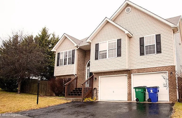 870 New Village Dr NW — Photo 1