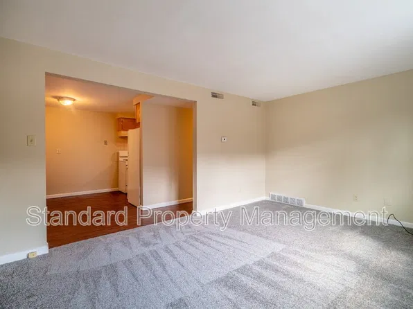 576 Taunton Pl APT 6, Buffalo, NY 14216