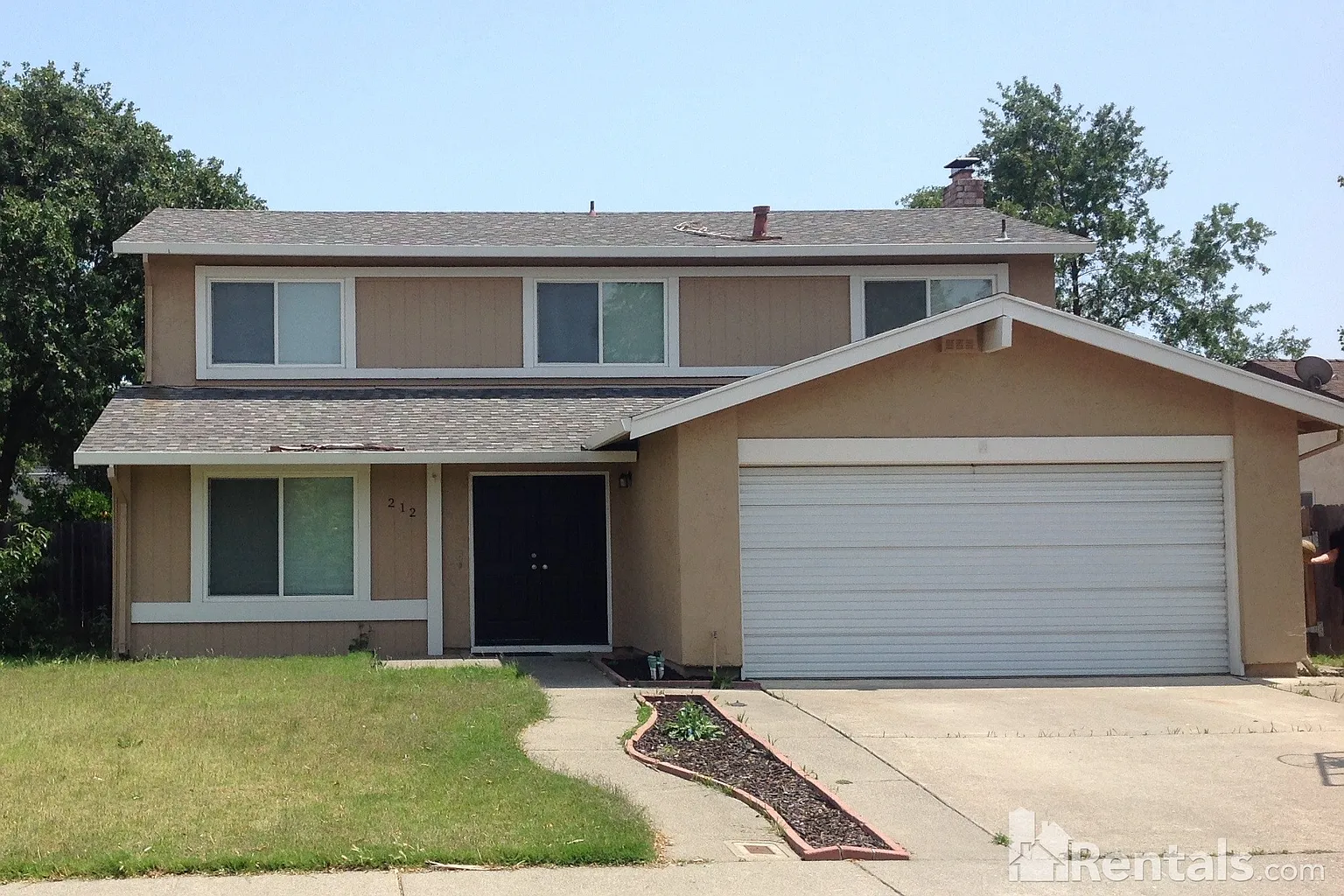 212 Millbrook Way photo 1