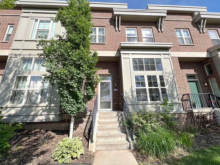 8136 Main St N — Photo 30