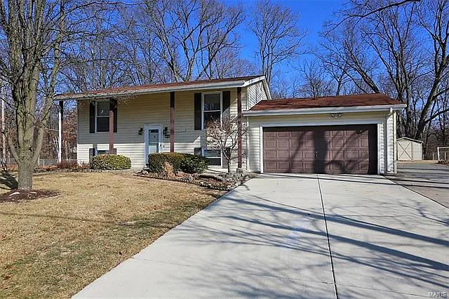 408 Pralle Ln photo 1