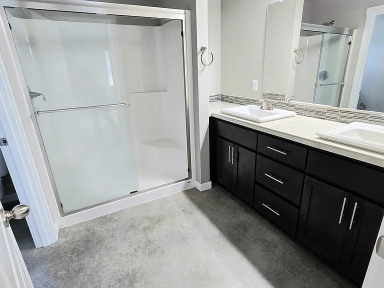 104 S Church St — Photo 14