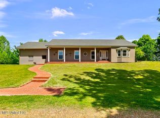 1815 Old Benton Rd, Yazoo City, MS 39194