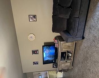 2nd image of 1006 E Lons St