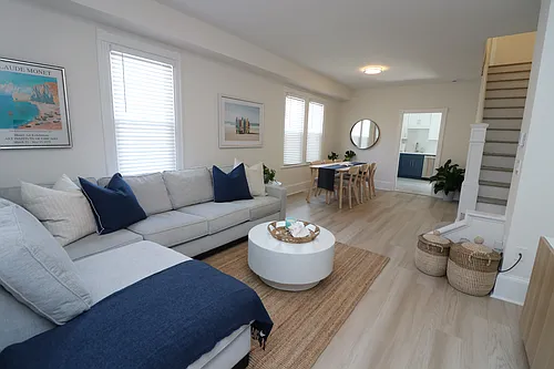 114 N Portland Ave #WINTER RENTAL Photo 1