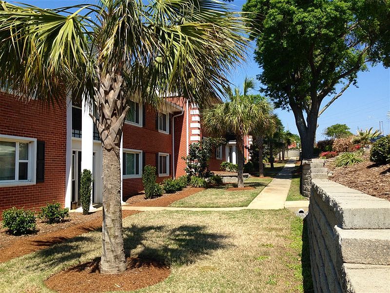 Royal Palms Community
