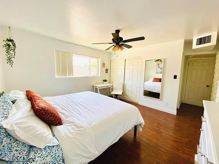 6826 E Diamond St — Photo 3