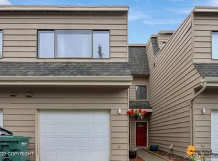 6261 E 41st Ct, Anchorage, AK 99504