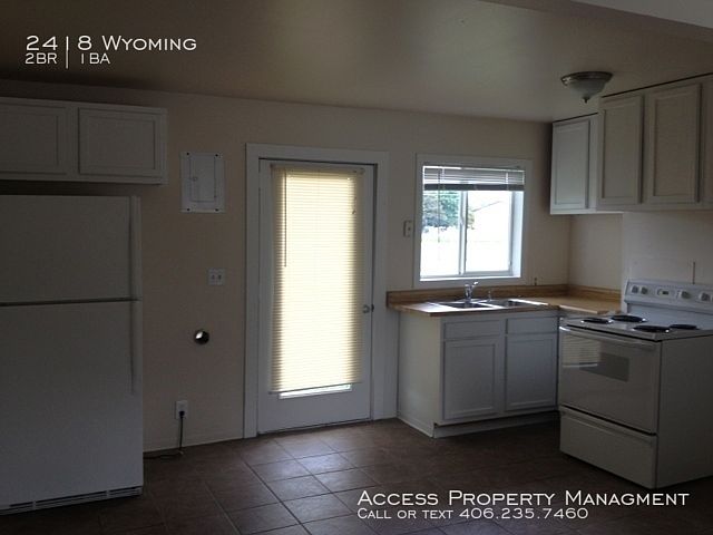 1st image of 2418 Wyoming St