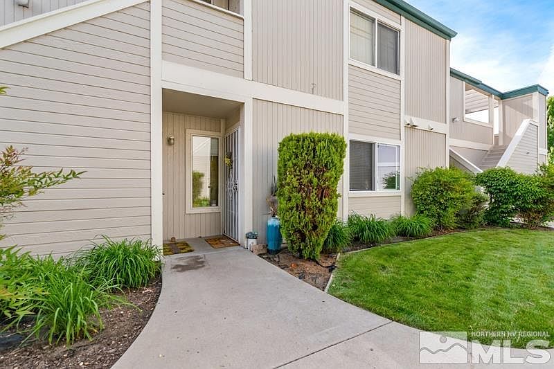 1st image of 2655 Sycamore Glen Dr APT 4