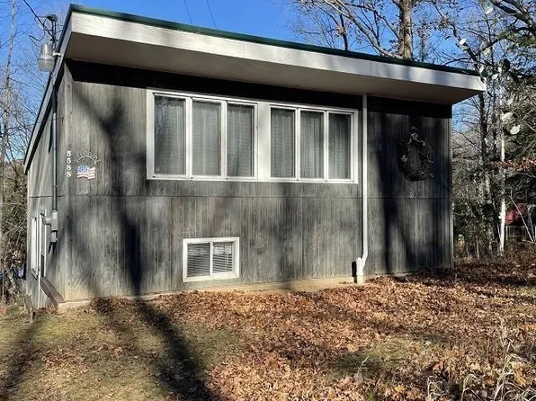 5588 Westbrook Rd, West Branch, MI 48661