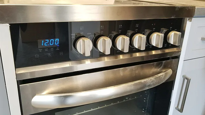 Rented by Dorit Avidar, LREB | media 20